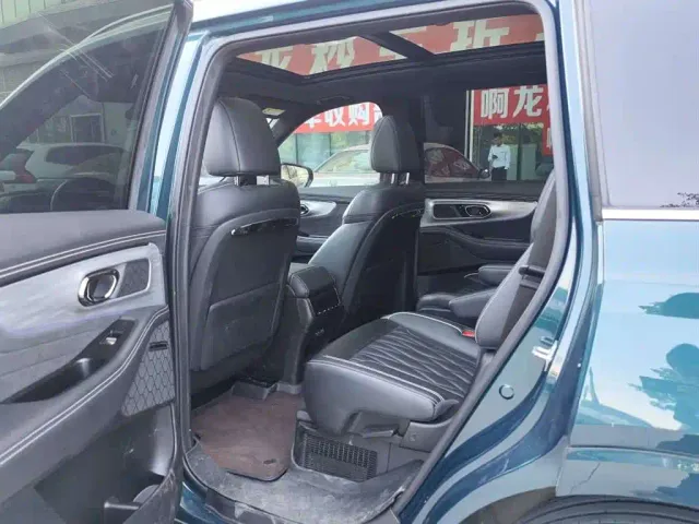 GAC Trumpchi GS8 — Фото автомобиля 6