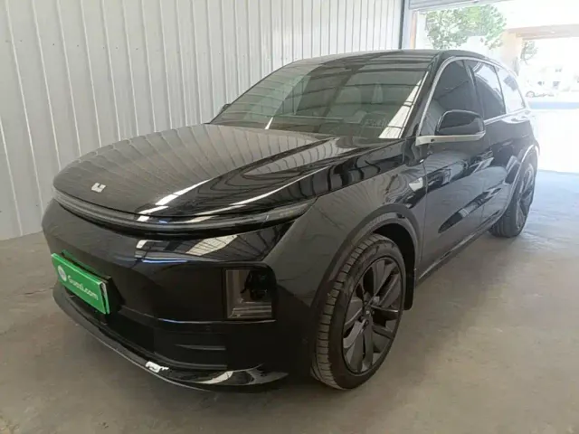 Фотография автомобиля — Li Auto L6