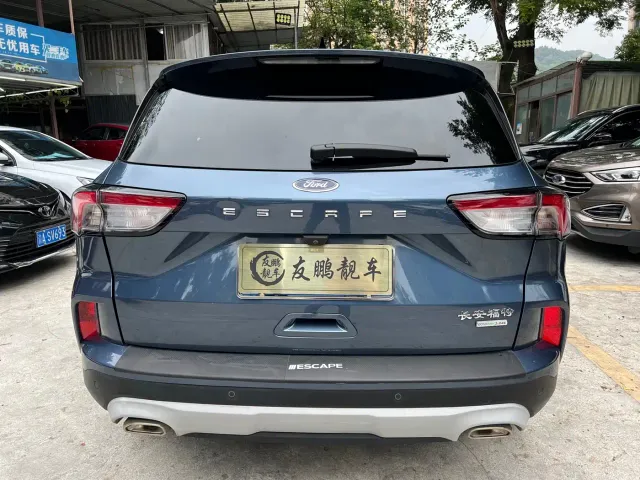 Ford Ford Escape 2020 EcoBoost 245 2WD Premium Edition — Фото автомобиля 19