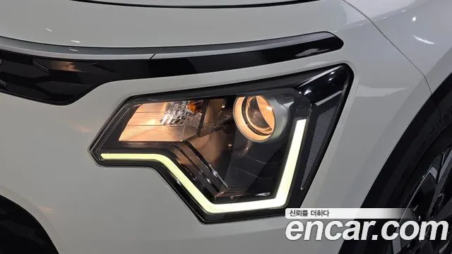 Kia Niro — Фото автомобиля 7