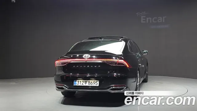 Hyundai Grandeur Grandeur (New) — Фото автомобиля 4