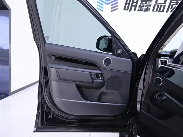 Land Rover Discovery — Фото автомобиля 18