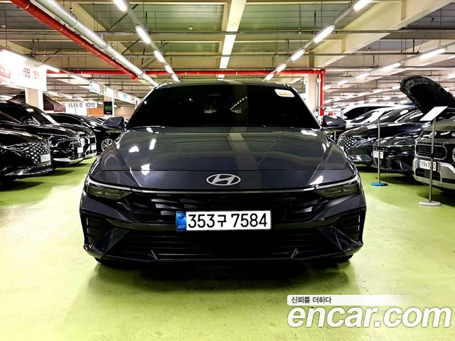 Hyundai AVANTE Новый Avante (CN7) — Фото автомобиля 3