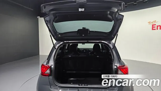 Hyundai Venue Venue 1.6 Premium — Фото автомобиля 30