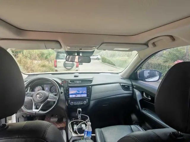 Nissan X-Trail — Фото автомобиля 2