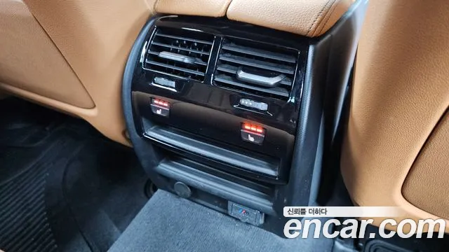BMW 5-Series — Фото автомобиля 30