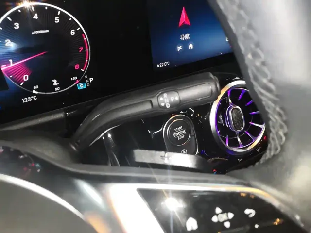 Mercedes-Benz GLA-Class — Фото автомобиля 8