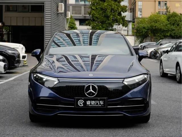 Mercedes-Benz EQS — Фото автомобиля 2