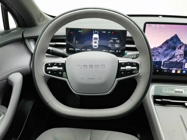 Roewe M7 DMH — Фото автомобиля 11