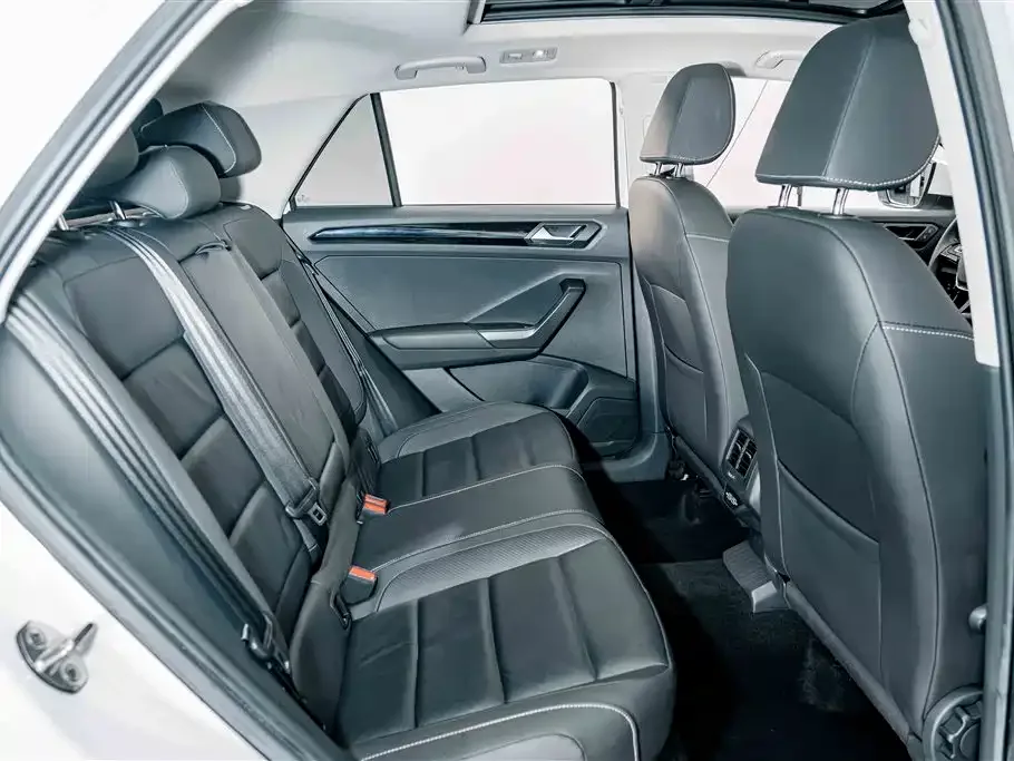 Volkswagen Volkswagen T-ROC 2021 Facelift 280TSI DSG 2WD Comfort Smart Connect Edition — Фото автомобиля 20