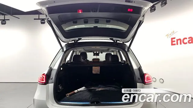 Mercedes-Benz GLE-Class — Фото автомобиля 20