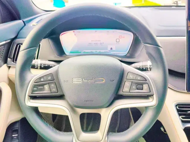 BYD Song PLUS — Фото автомобиля 2