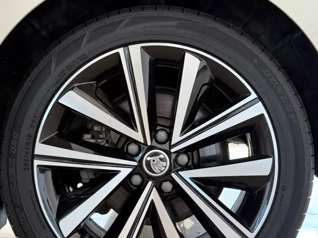 Skoda Superb — Фото автомобиля 11