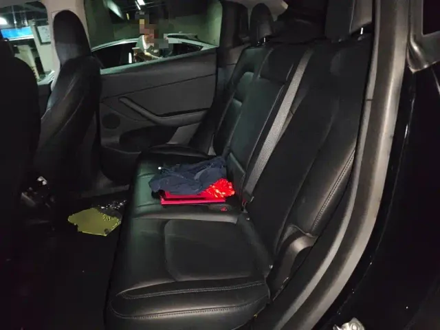 Tesla Model Y — Фото автомобиля 13