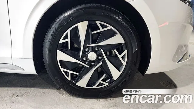 Hyundai Grandeur Exclusive — Фото автомобиля 5