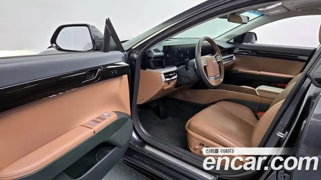 Hyundai Grandeur GN7 — Фото автомобиля 10