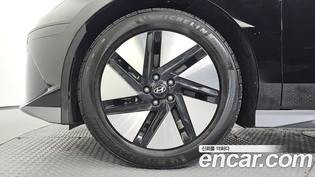 Hyundai Ioniq 6 — Фото автомобиля 4