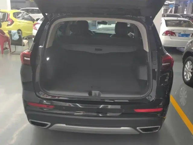 Buick Envision Plus — Фото автомобиля 18