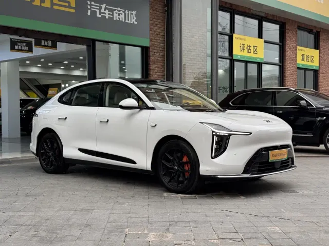 IM Motors LS6 — Фото автомобиля 3
