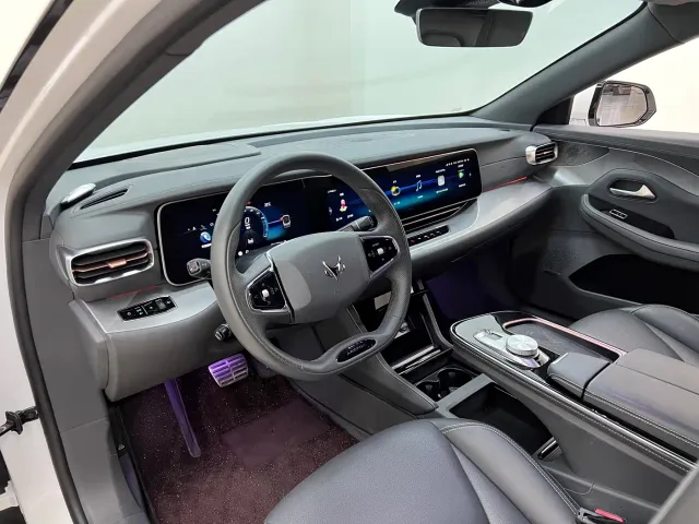 Arcfox Alpha S — Фото автомобиля 15