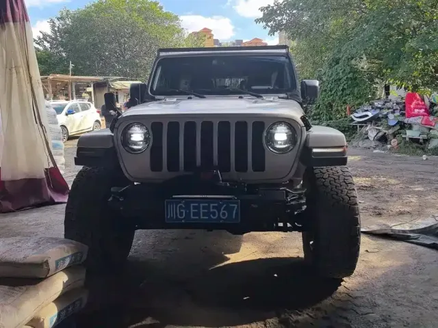 Jeep Wrangler — Фото автомобиля 2