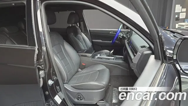 KG_Mobility_Ssangyong Rexton Rexton Arena Дизель 2.2 4WD — Фото автомобиля 12