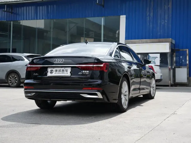 Audi A6L — Фото автомобиля 10
