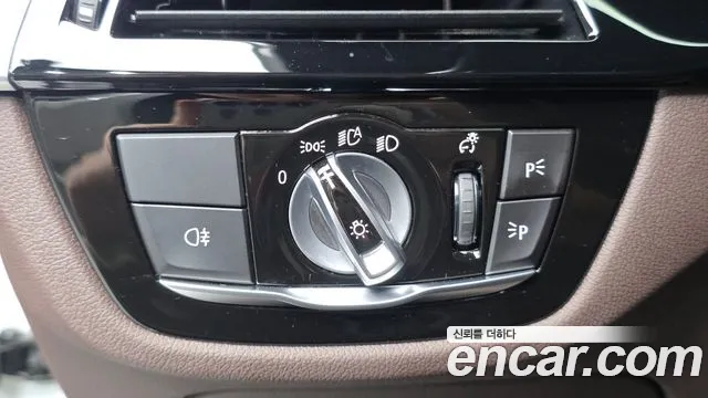 BMW 5-Series 5 серия (G30) 530i xDrive M Sport — Фото автомобиля 12