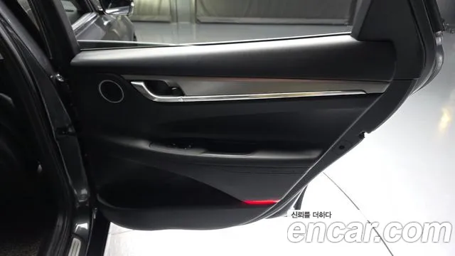 Hyundai Grandeur Premium — Фото автомобиля 8