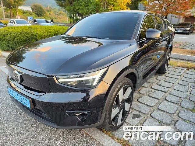 Volvo C40 Recharge — Фото автомобиля 2