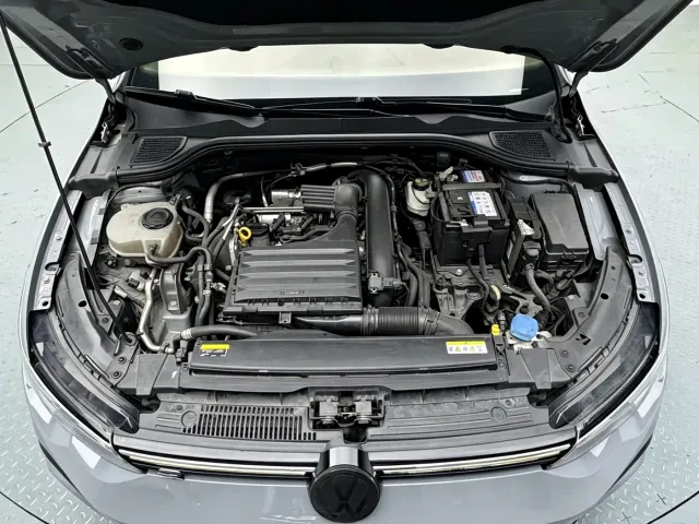 Volkswagen Golf — Фото автомобиля 4