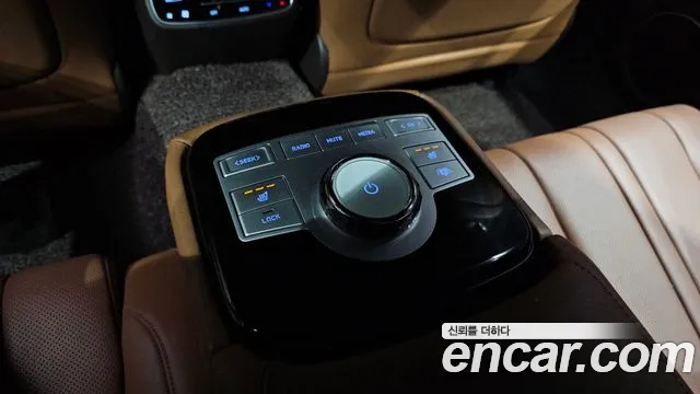 Genesis G80 Бензин 2.5 турбо 2WD — Фото автомобиля 15