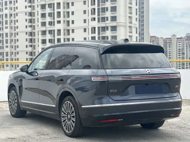 Nio ES8 — Фото автомобиля 8