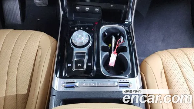 Kia Canival Carnival 4 поколение Дизель 9 мест Signature — Фото автомобиля 9