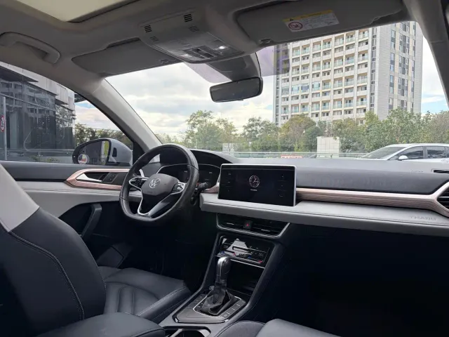 Volkswagen Tharu — Фото автомобиля 4