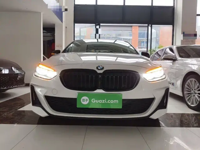 BMW 1 Series — Фото автомобиля 2