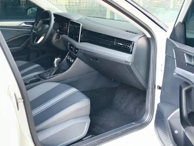 Volkswagen Sagitar — Фото автомобиля 8