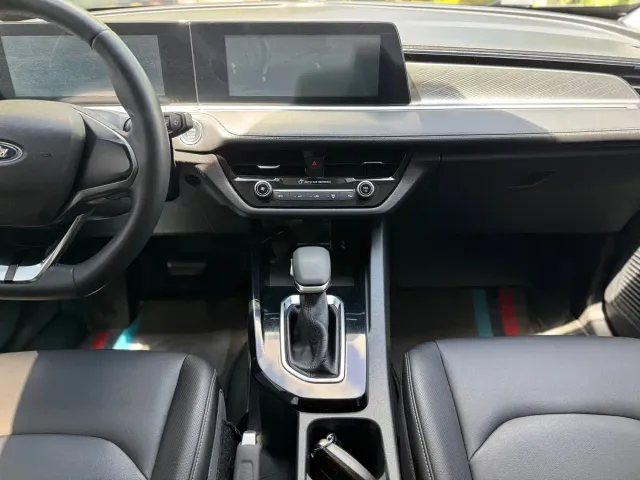 Ford Escort — Фото автомобиля 12
