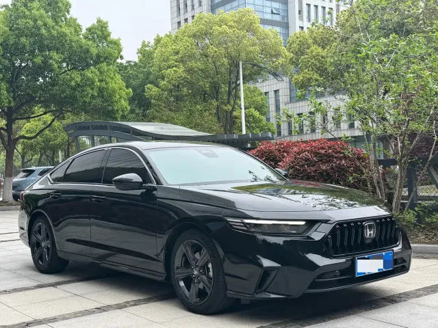 Honda Inspire — Фото автомобиля 2