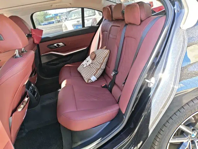 BMW 3 Series — Фото автомобиля 18