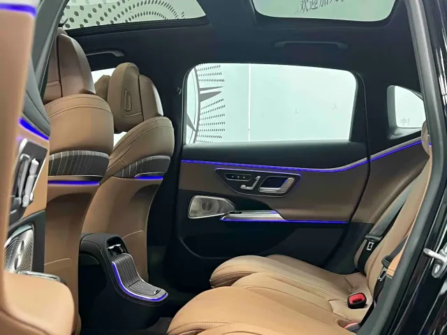 Mercedes-Benz E-Class — Фото автомобиля 7