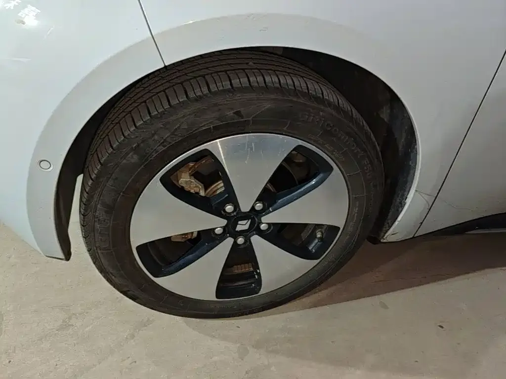 Baojun Baojun Cloud 2023 460 Pro Lingxi Edition — Фото автомобиля 22