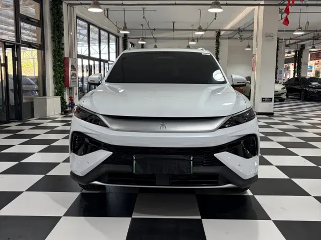 BYD Song Pro — Фото автомобиля 2