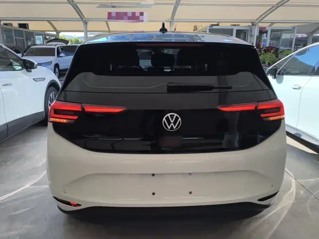 Volkswagen ID.3 — Фото автомобиля 5