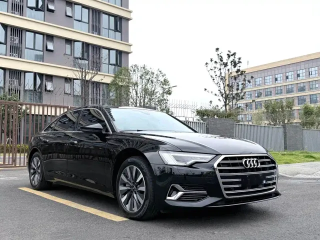Audi A6L — Фото автомобиля 3