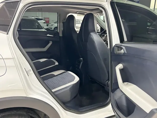 Volkswagen Tharu — Фото автомобиля 11