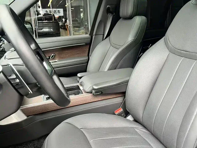 Land Rover Range Rover — Фото автомобиля 5