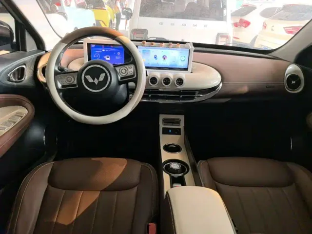 Wuling Bingo — Фото автомобиля 9