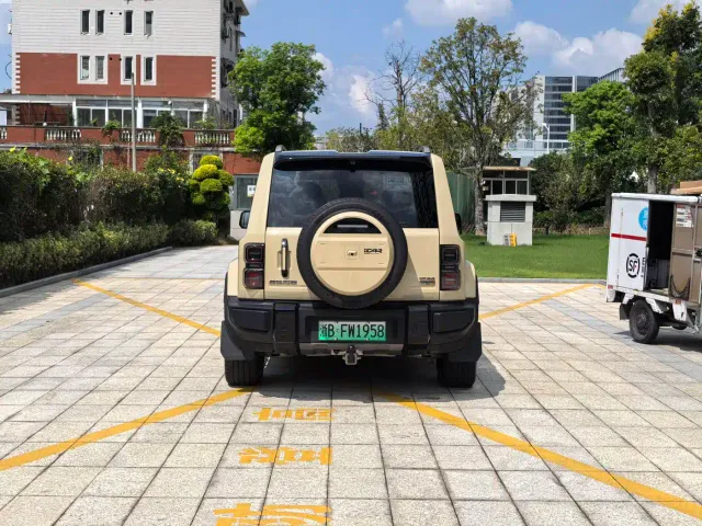 iCAR V27 — Фото автомобиля 8