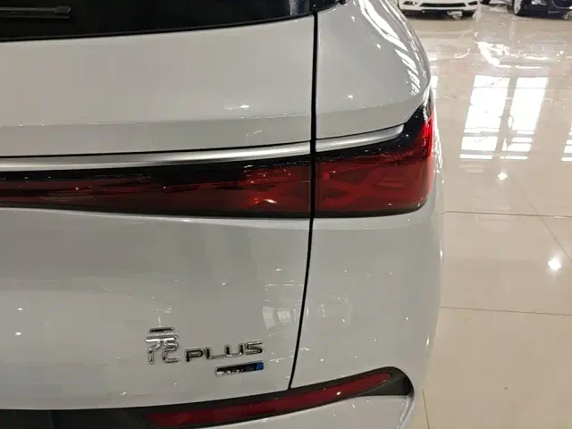 BYD Yuan PLUS — Фото автомобиля 7